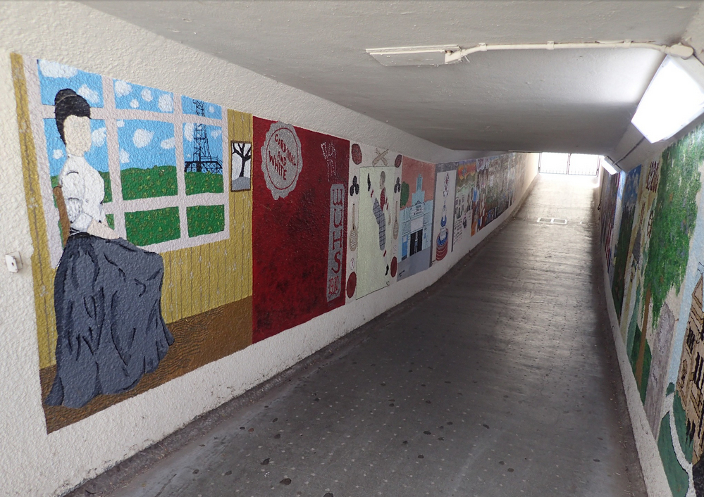 More murals in the tunnel.